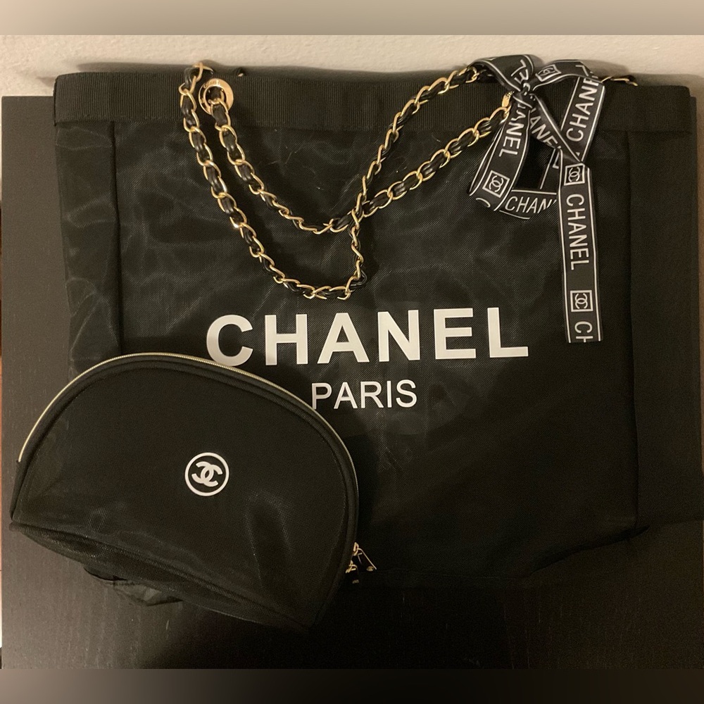 NIP CHANEL Beauty Mesh Tote Bag & Makeup Pouch Set of 2 - Picture 2 of 3
